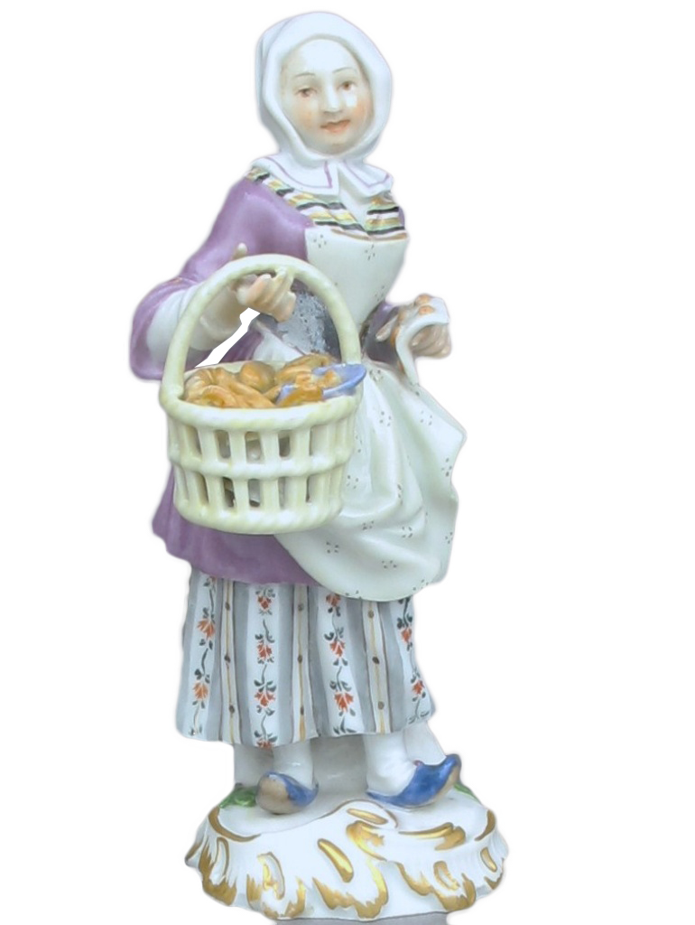 マイセン　人形　磁器　パリの物売りシリーズ　プレッツェルを売る女性